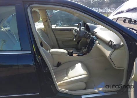 2007 Mercedes-Benz C 280 Luxury 4Matic из США, поврежденный, VIN WDBRF92H57F887369